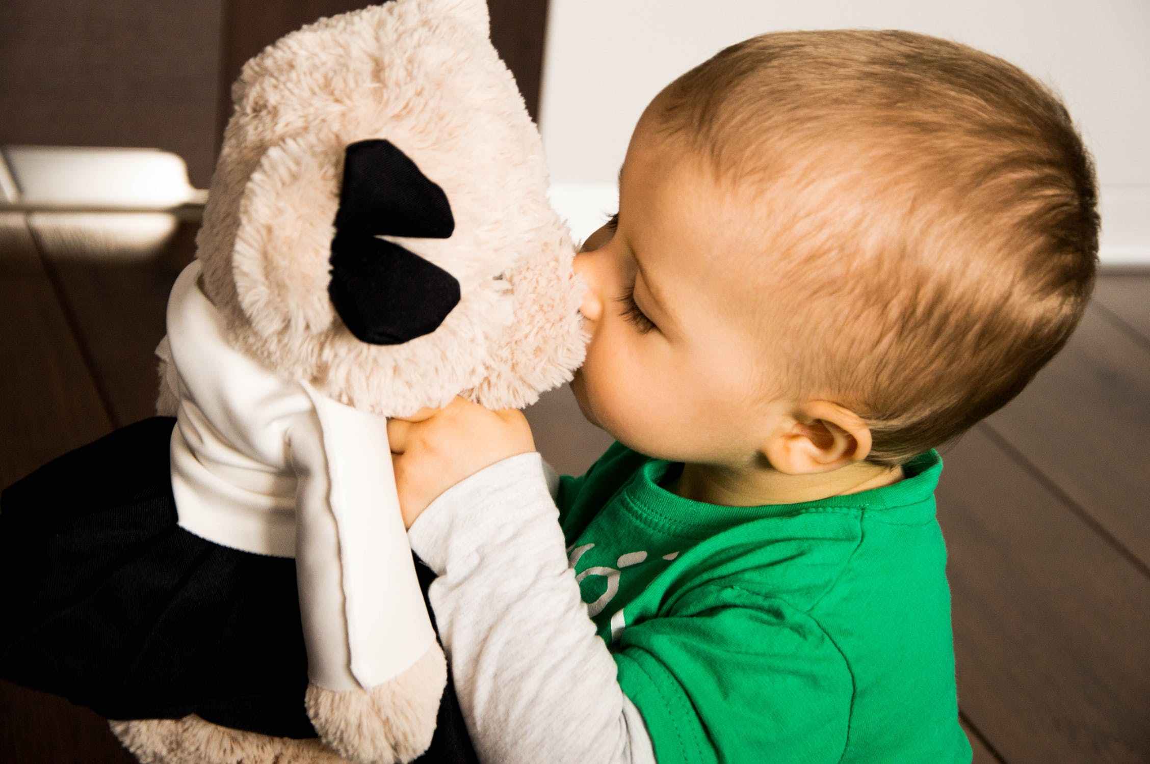 Child Kiss Teddy Pexels 83761