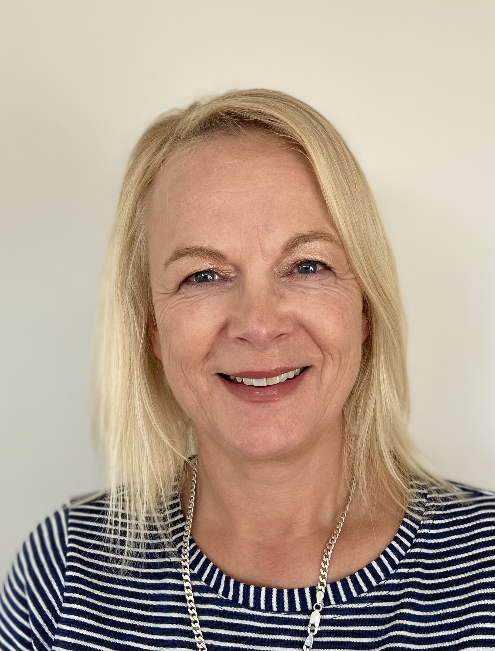 Riana Clarke Dentist Red Beach